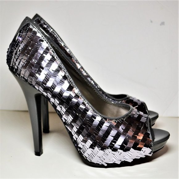 Dereon Silver Sequin Platform Stiletto Heels Sz 7 - Picture 5 of 6